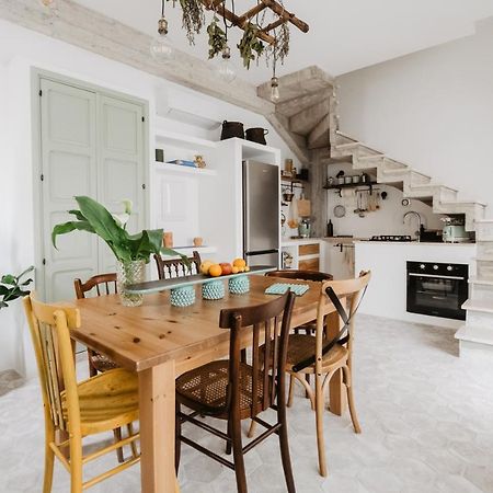 Appartement Casa Astura à Capo dʼOrlando Extérieur photo